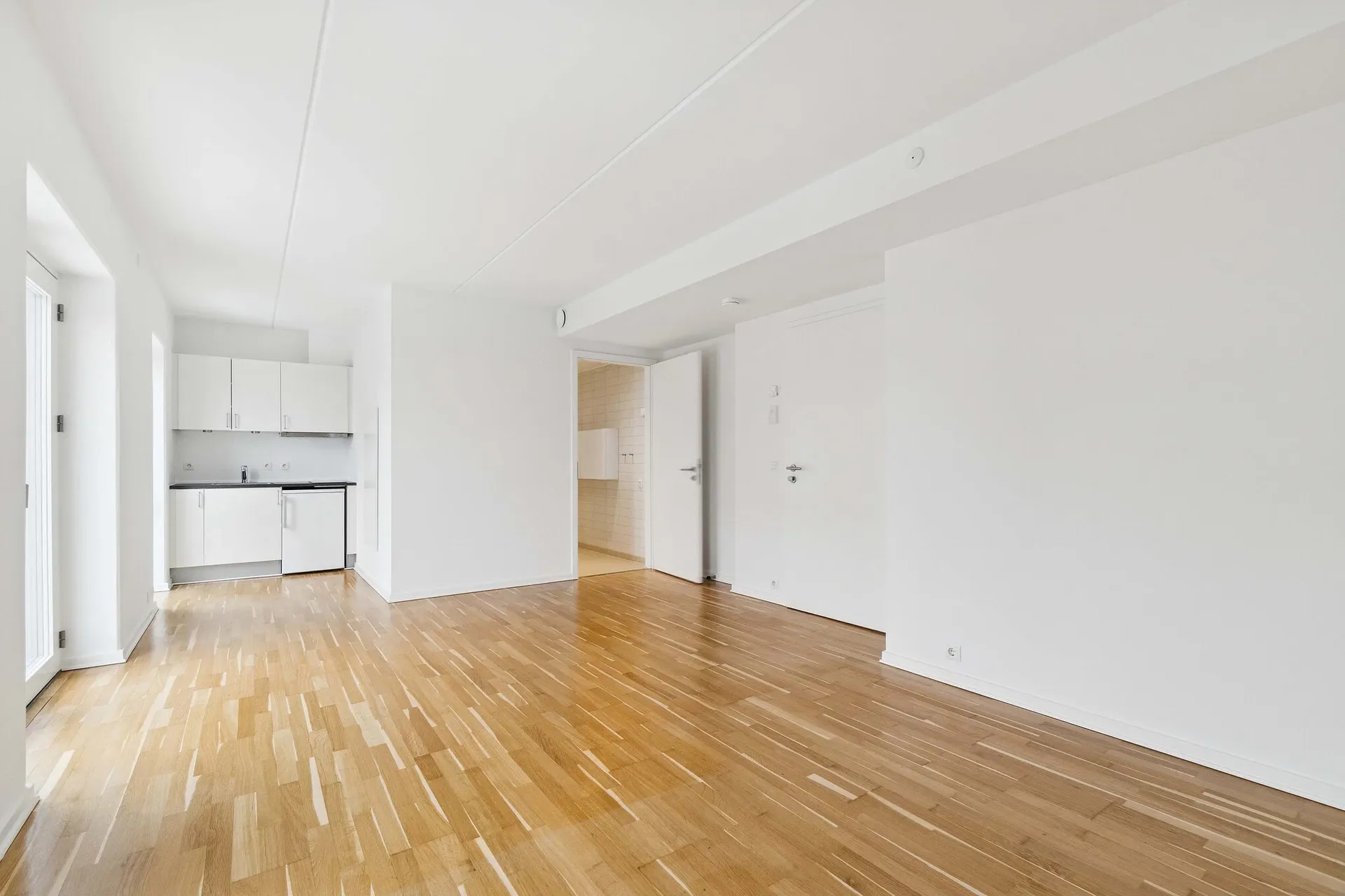 Charmerende 1-værelses lejlighed med egen altan på Lærkevej - Foto 1