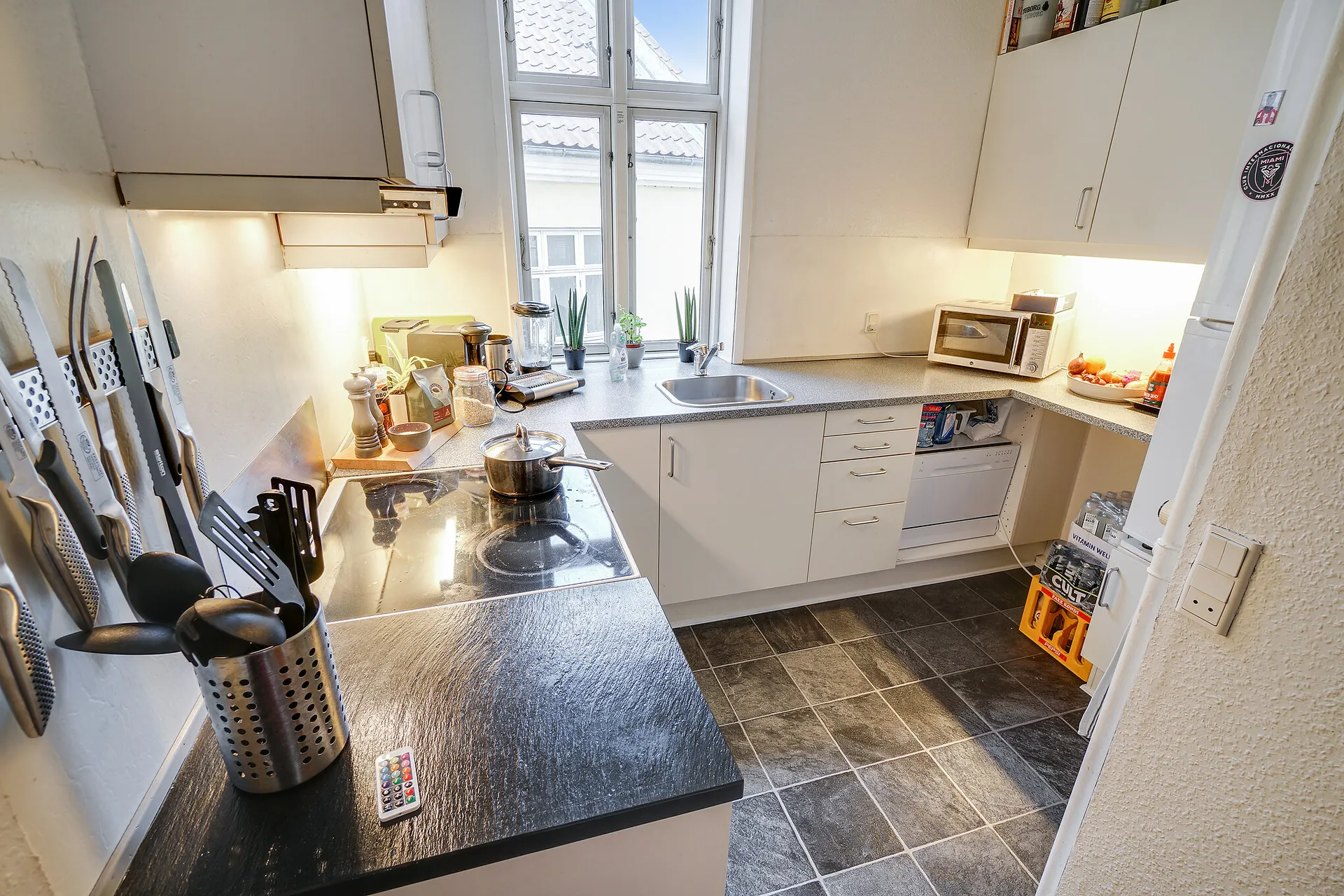 Rummelig 3-værelseslejlighed i centralt Aalborg - Top beliggenhed ved Vesterbro - Foto 1