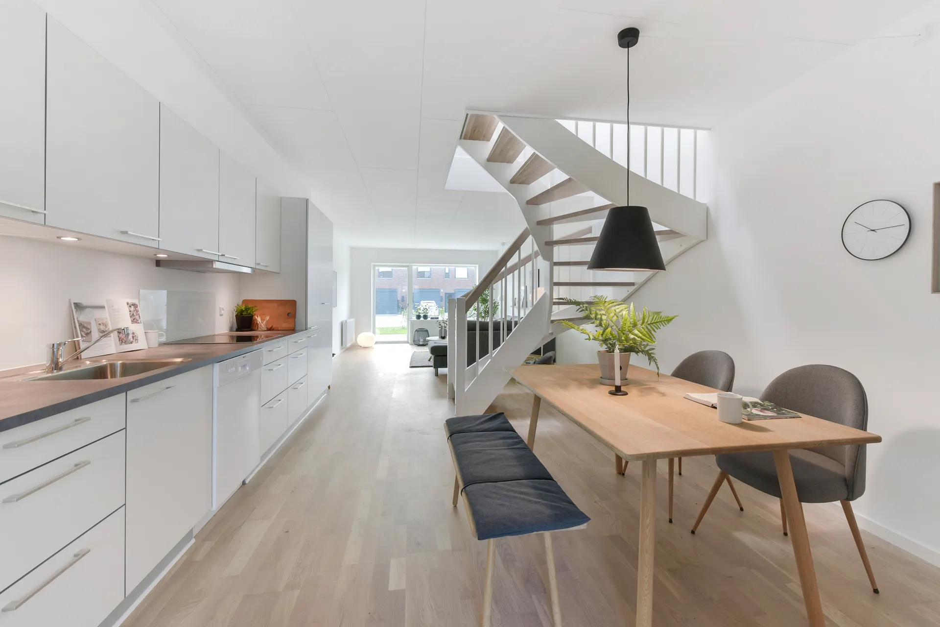 Stort og flot 4-værelses enderækkehus i Malling - 126m² med have - Foto 1