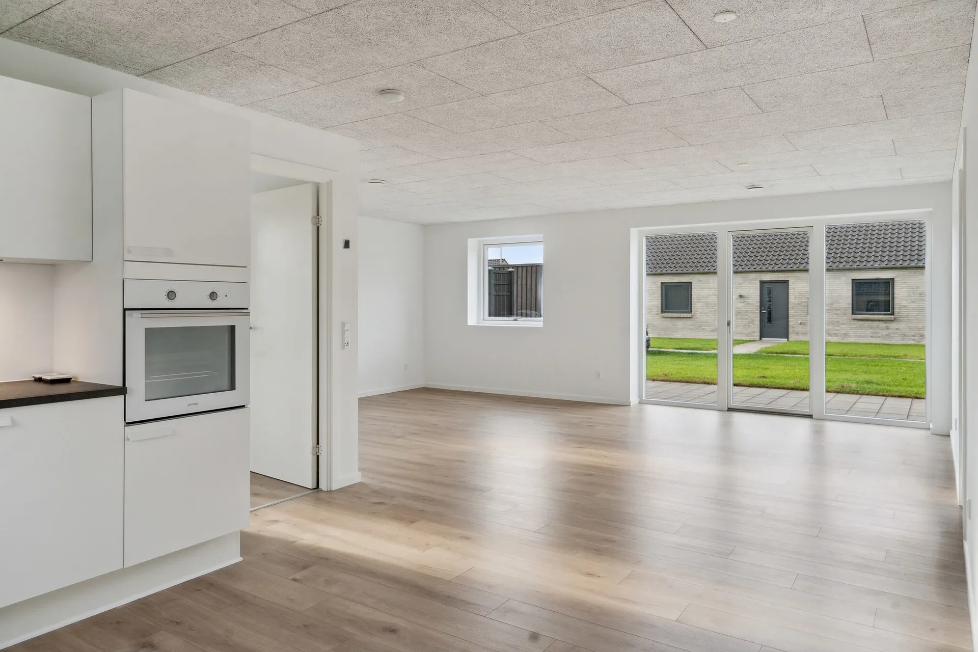 Moderne 3-værelses rækkehus med privat terrasse i Ikast - Foto 2