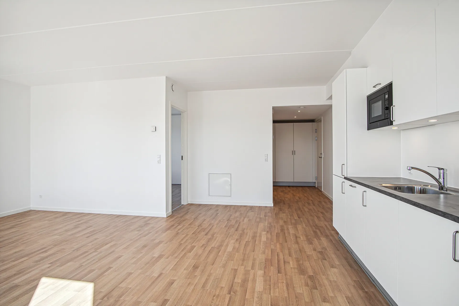 Flot og lys 2-værelses lejlighed med grønne omgivelser - Foto 3