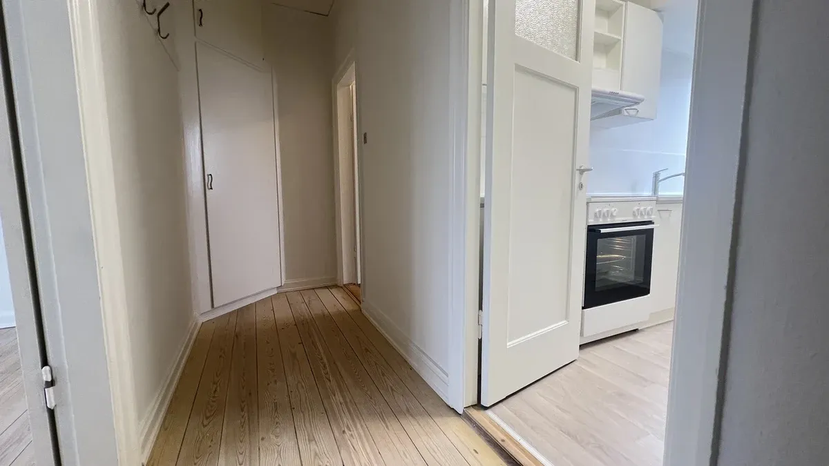 Renoveret 2-værelses central lejlighed med altan - Randers - Foto 5