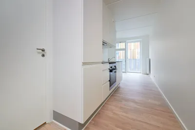 Moderne 1-værelses lejlighed med altan og tagdrivhus - Aarhus